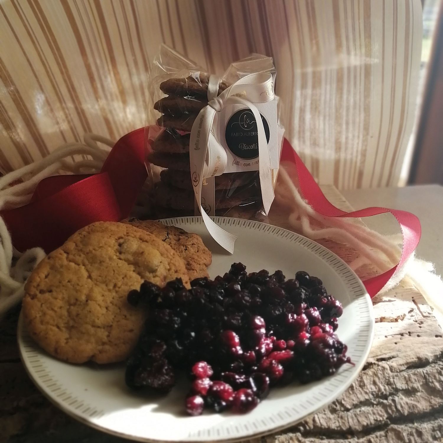 Cookies con mirtilli e cioccolato bianco