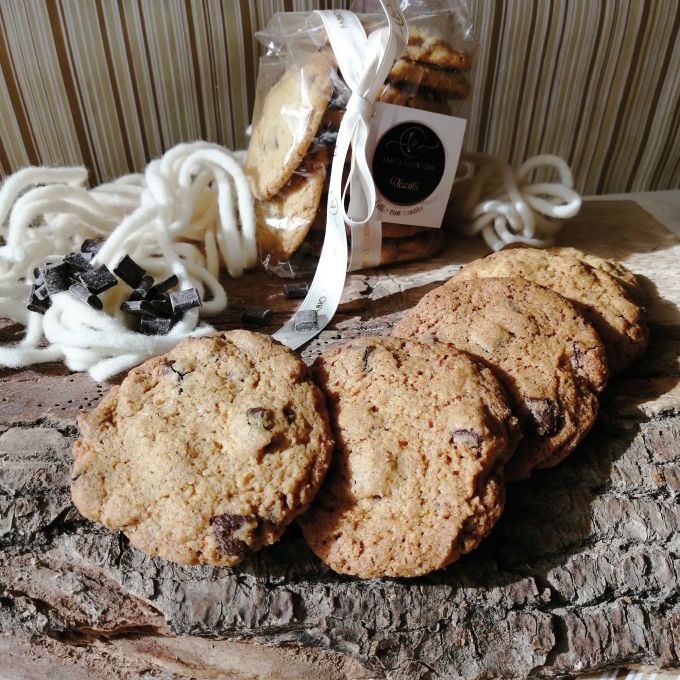 Cookies classico con pezzi di cioccolato fondente